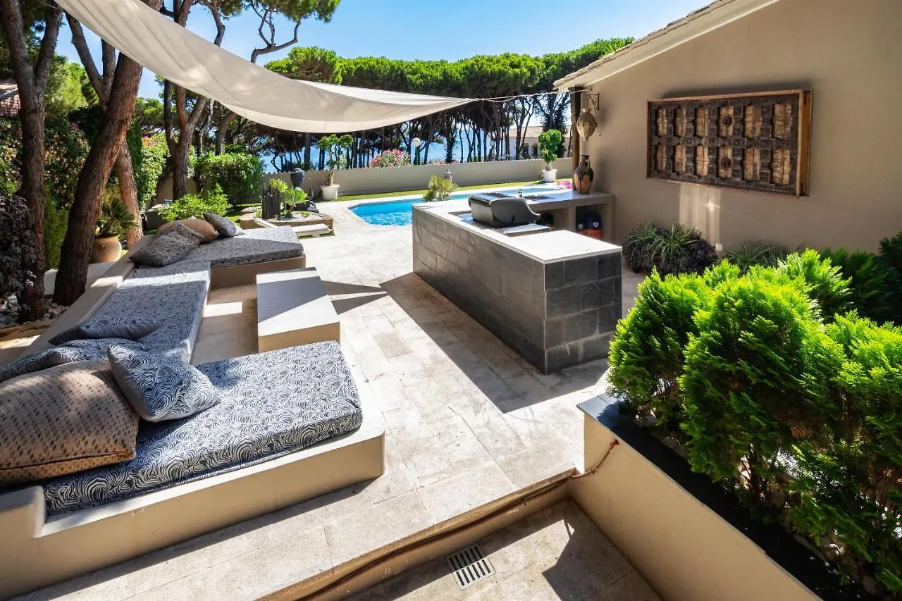 Villa In Puerto Cabopino Marbella
