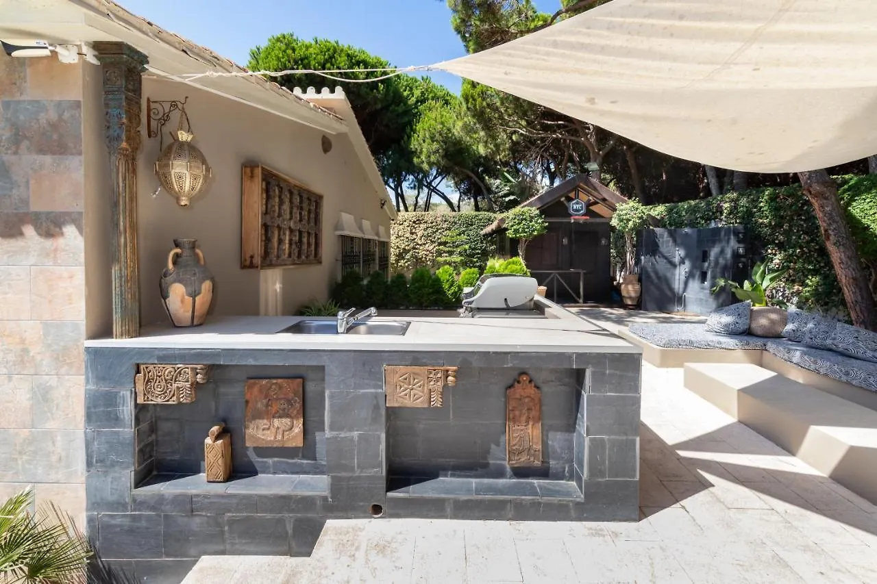 Semesterbostad Villa In Puerto Cabopino Marbella