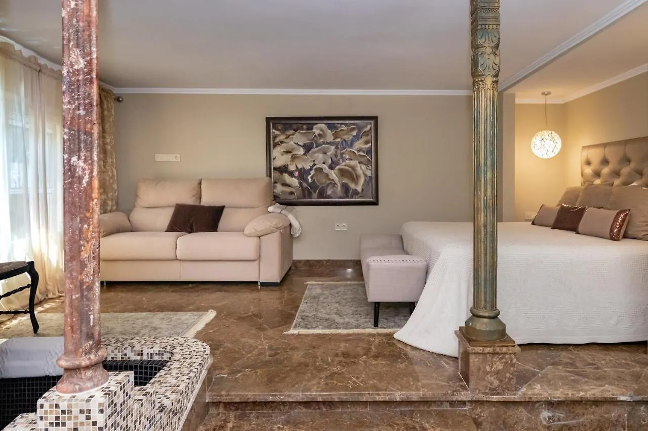 Villa In Puerto Cabopino Marbella Semesterbostad