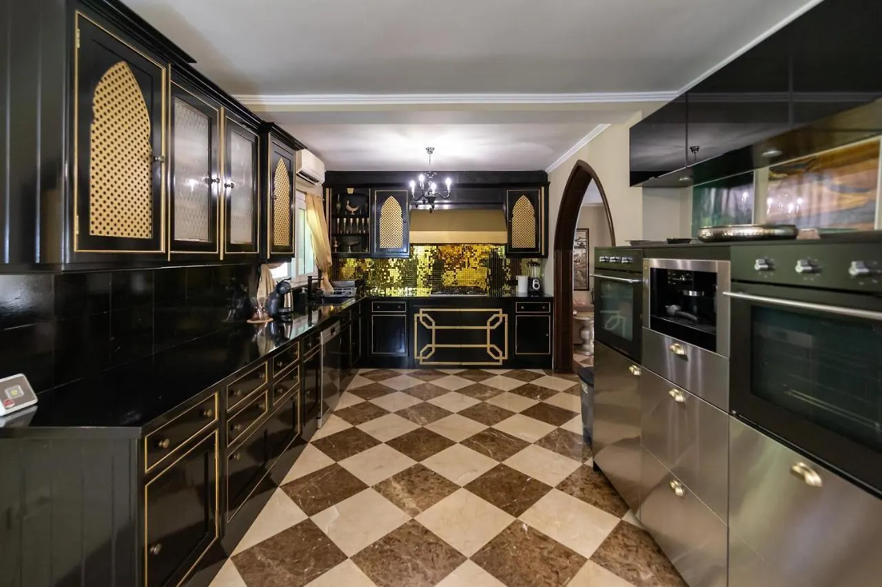 Villa In Puerto Cabopino Marbella Spanien