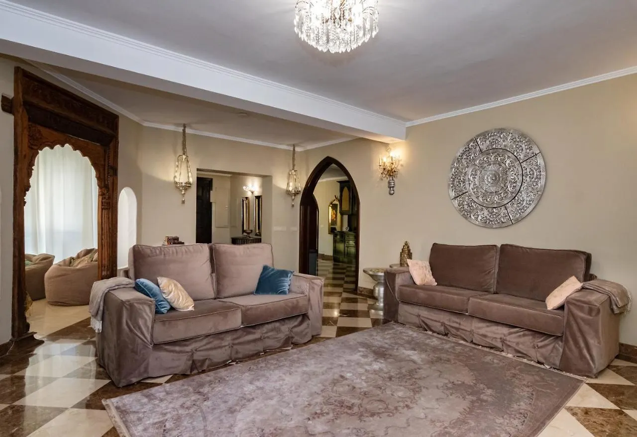 Villa In Puerto Cabopino マルベーリャ 0*,